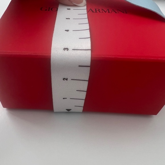 Giorgio Armani empty box - Picture 4 of 5